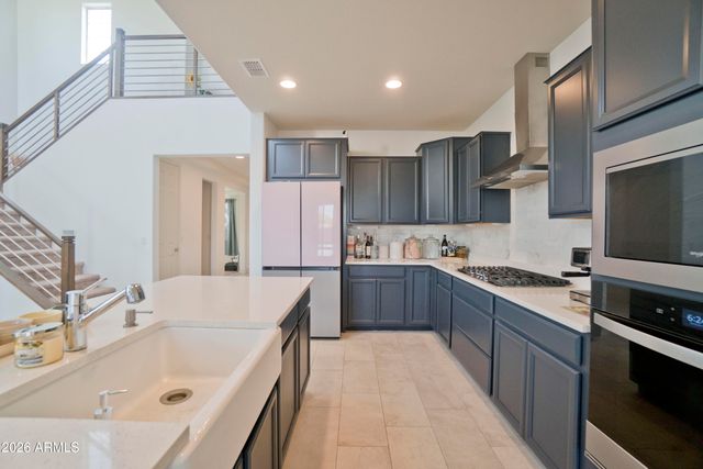 8433 S 70TH Drive, Laveen, AZ 85339