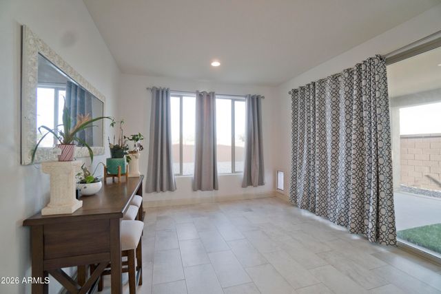 8433 S 70TH Drive, Laveen, AZ 85339