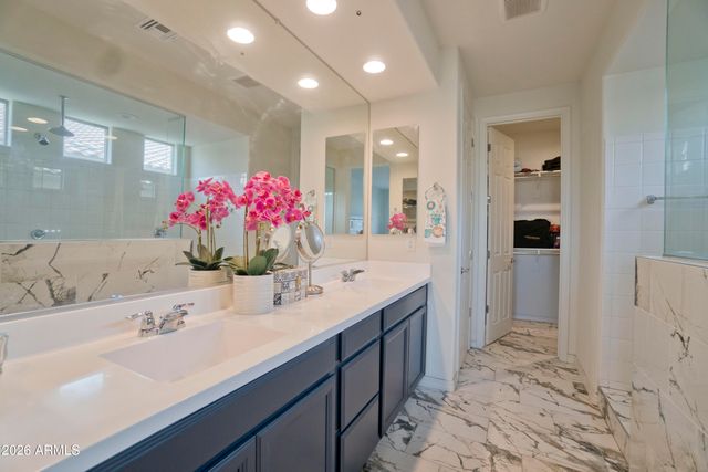 8433 S 70TH Drive, Laveen, AZ 85339