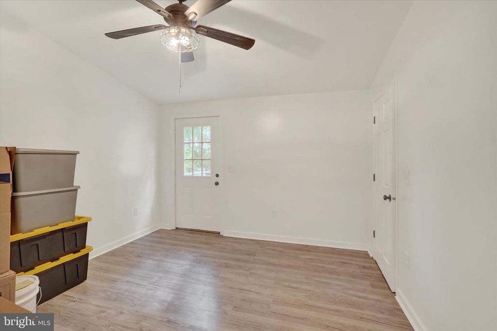 Image 14 of property listing at 152 SYLVAN DR, York, PA 17402