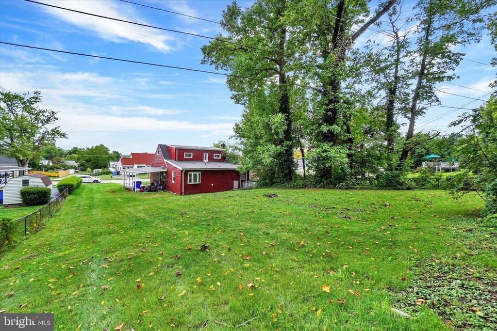 Image 22 of property listing at 152 SYLVAN DR, York, PA 17402