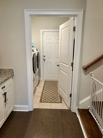 670 Charleston Mills Dr, Midland City, AL 36350