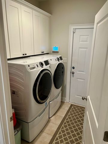 670 Charleston Mills Dr, Midland City, AL 36350