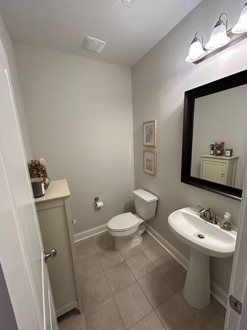 670 Charleston Mills Dr, Midland City, AL 36350