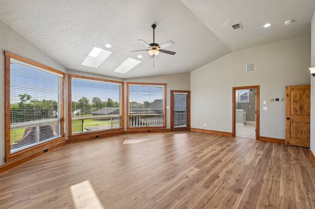 2085 Switzer Road, Sanger, TX 76266