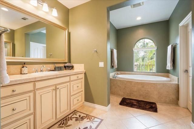6996 Goldstone Road, Carlsbad, CA 92009