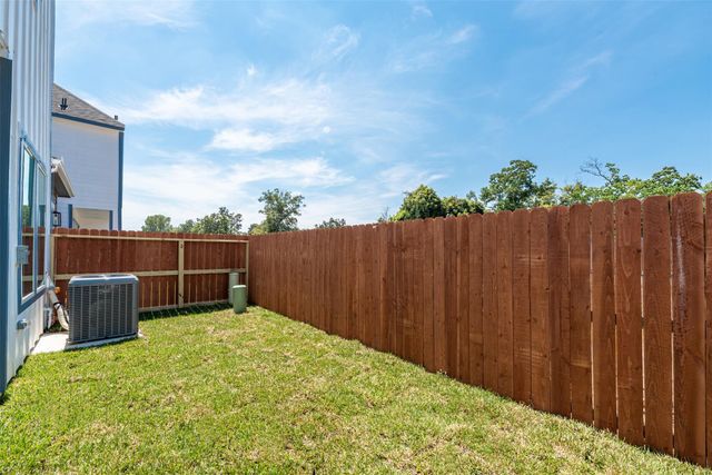 8475 Berry Brush, Houston, TX 77022