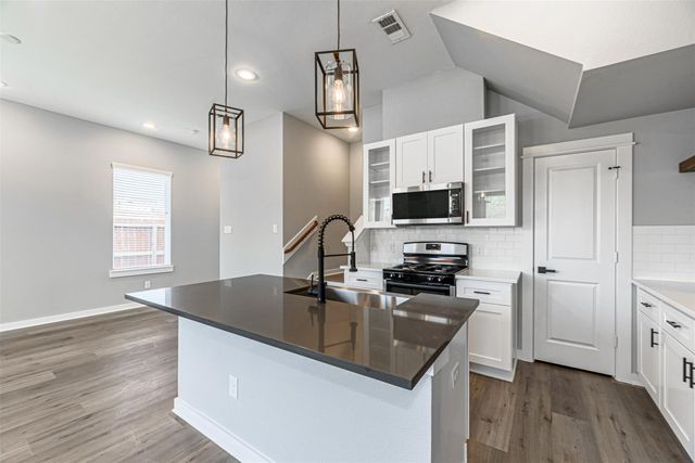 8475 Berry Brush, Houston, TX 77022