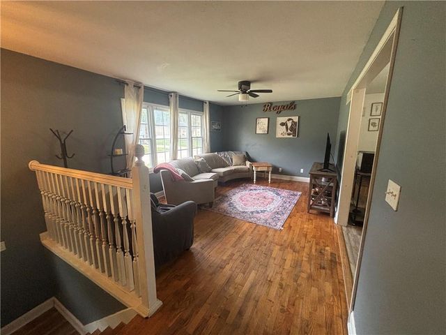 1410 Ridgeway Drive, Richmond, MO 64085