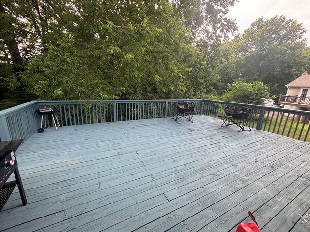1410 Ridgeway Drive, Richmond, MO 64085