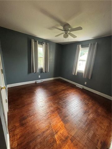 1410 Ridgeway Drive, Richmond, MO 64085