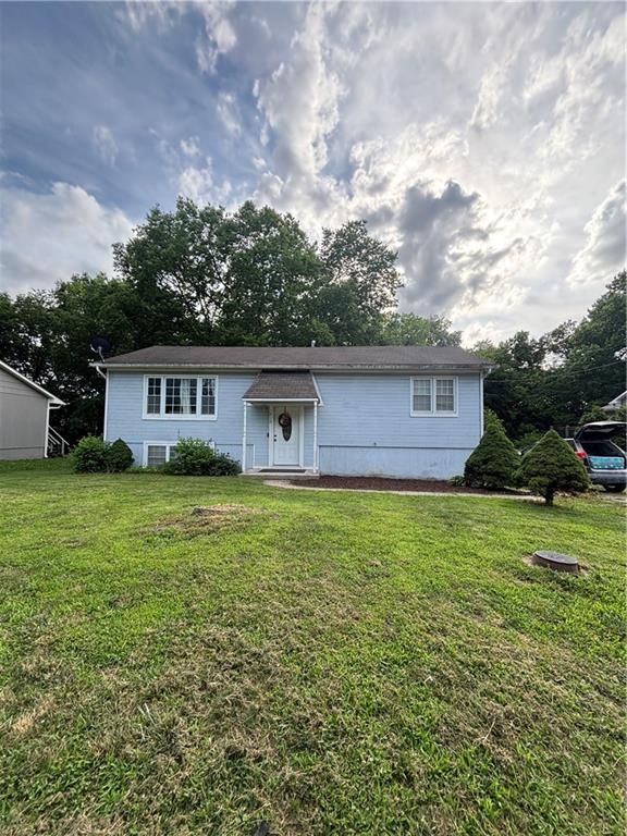 1410 Ridgeway Drive, Richmond, MO 64085