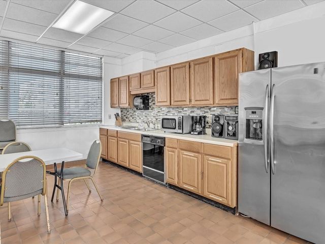 201 N Ocean Boulevard 202, Pompano Beach, FL 33062