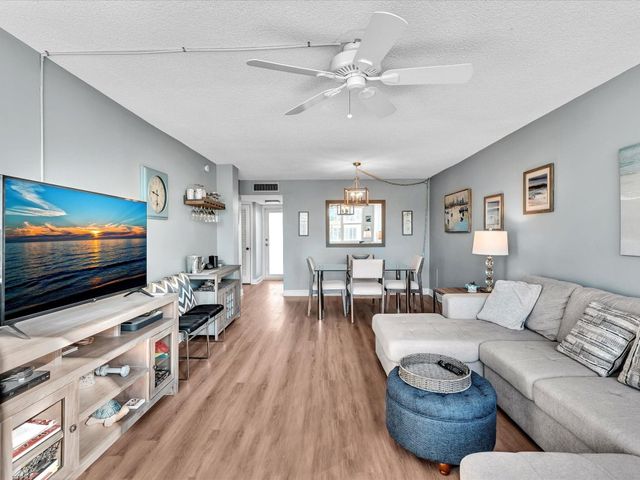 201 N Ocean Boulevard 202, Pompano Beach, FL 33062