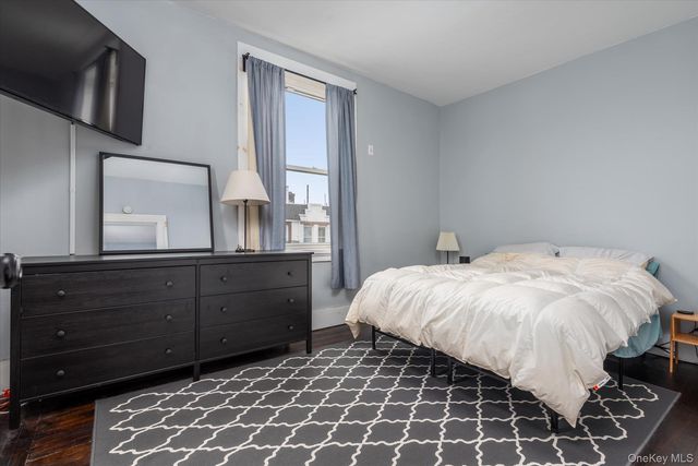 37-75 64 Street 51, Woodside, NY 11377