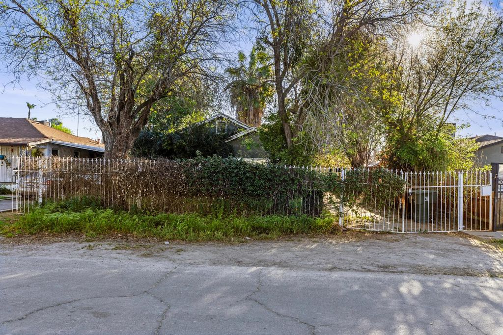 1416 Victoria Dr, Modesto, CA 95351