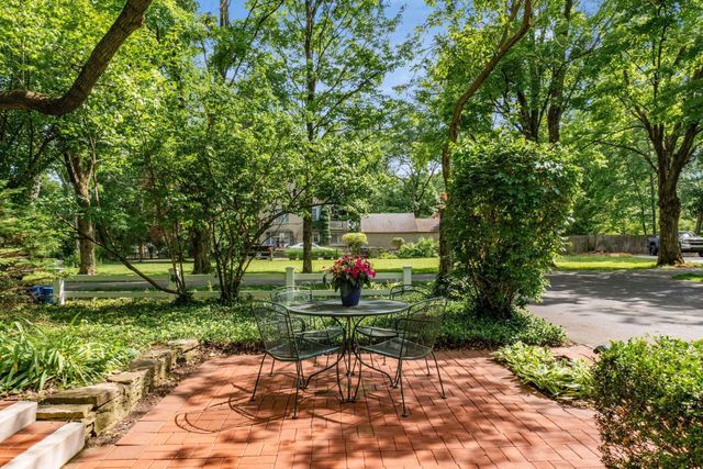 1085 Shady Lane Road, Whitehall, OH 43213