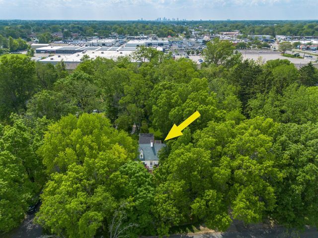 1085 Shady Lane Road, Whitehall, OH 43213