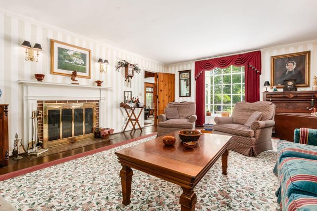 1085 Shady Lane Road, Whitehall, OH 43213