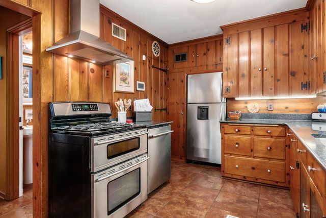 1085 Shady Lane Road, Whitehall, OH 43213