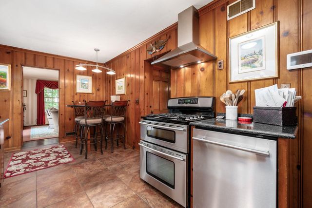 1085 Shady Lane Road, Whitehall, OH 43213