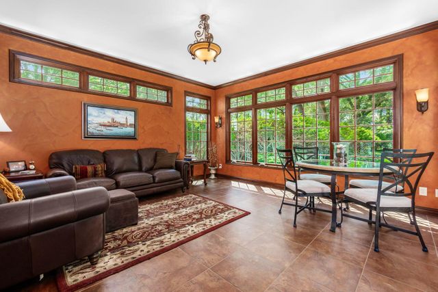1085 Shady Lane Road, Whitehall, OH 43213