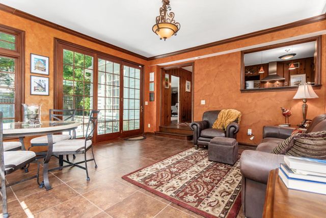 1085 Shady Lane Road, Whitehall, OH 43213