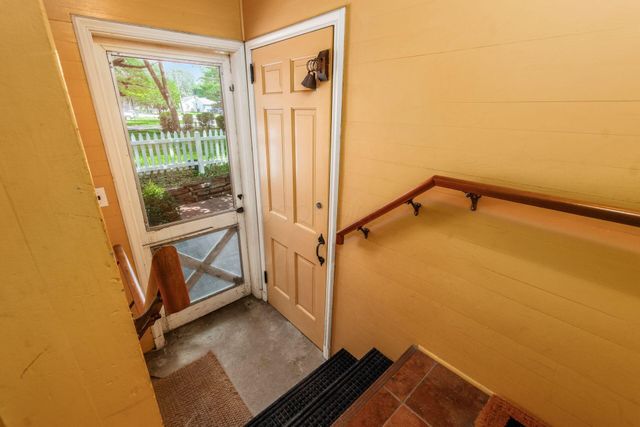 1085 Shady Lane Road, Whitehall, OH 43213