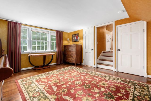 1085 Shady Lane Road, Whitehall, OH 43213