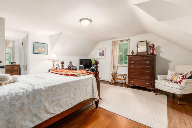 1085 Shady Lane Road, Whitehall, OH 43213