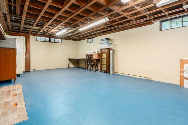 1085 Shady Lane Road, Whitehall, OH 43213
