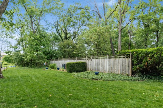1085 Shady Lane Road, Whitehall, OH 43213