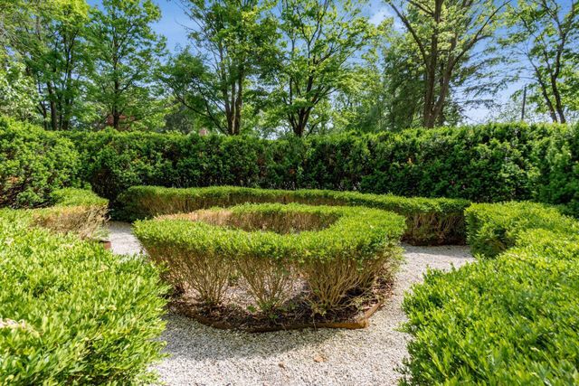 1085 Shady Lane Road, Whitehall, OH 43213