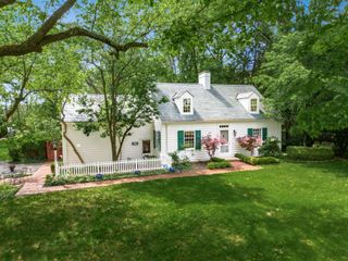 1085 Shady Lane Road, Whitehall, OH 43213