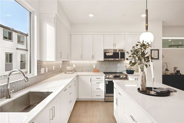 1692 Constellation Drive, San Pedro, CA 90731