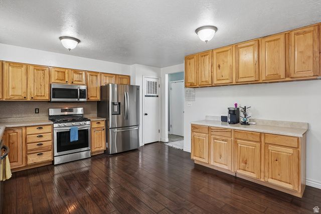 2622 N 2600 E, Layton, UT 84040