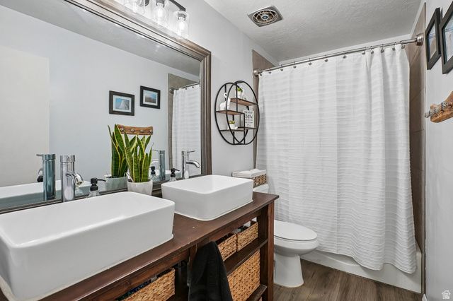 2622 N 2600 E, Layton, UT 84040