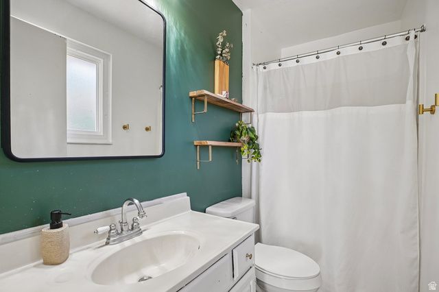 2622 N 2600 E, Layton, UT 84040