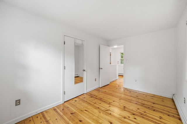 33 School St, Hanover, MA 02339