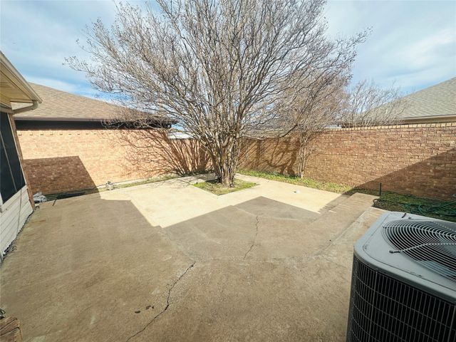 1408 Elmwood Street, Sulphur Springs, TX 75482