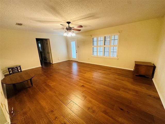 1408 Elmwood Street, Sulphur Springs, TX 75482