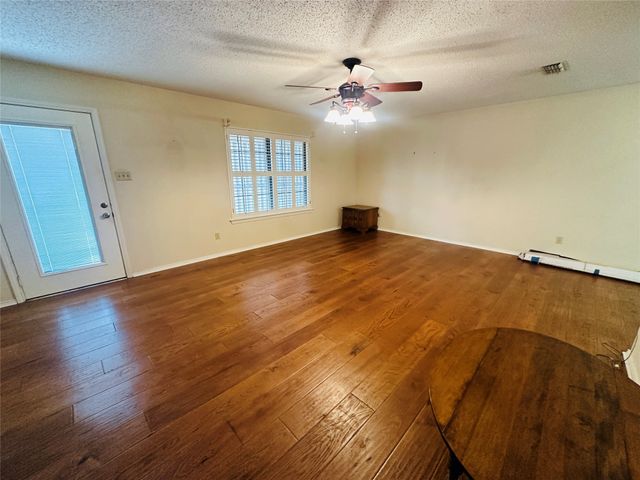 1408 Elmwood Street, Sulphur Springs, TX 75482