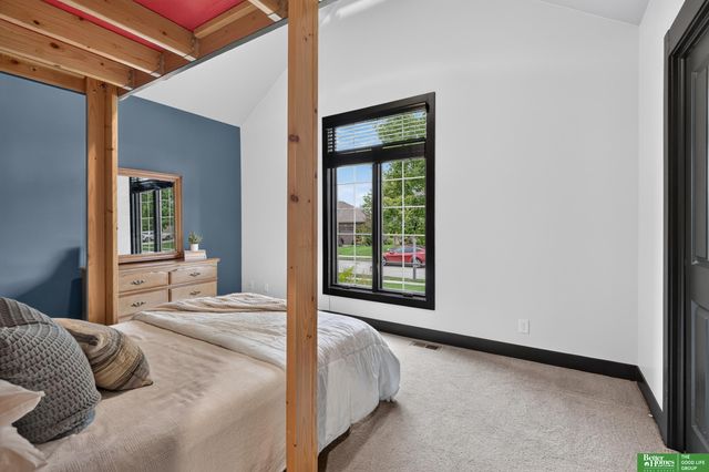 17209 Chutney Drive, Omaha, NE 68136