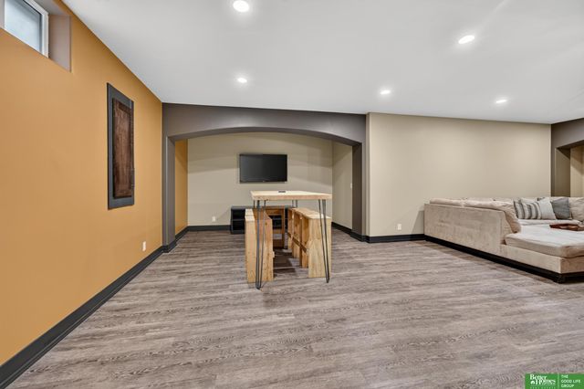 17209 Chutney Drive, Omaha, NE 68136