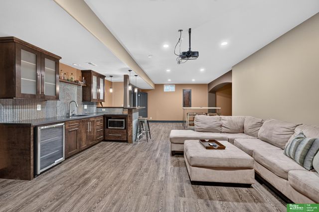 17209 Chutney Drive, Omaha, NE 68136