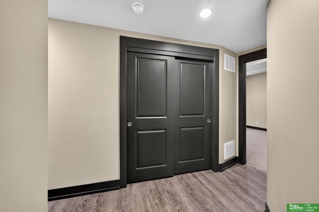 17209 Chutney Drive, Omaha, NE 68136