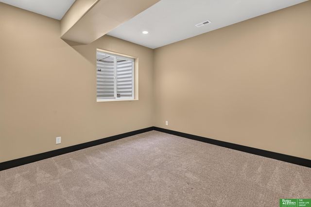 17209 Chutney Drive, Omaha, NE 68136