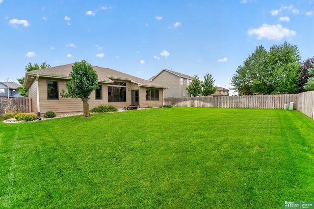 17209 Chutney Drive, Omaha, NE 68136