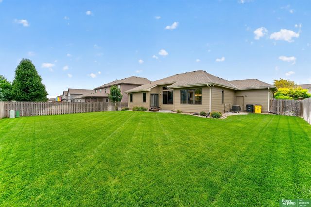 17209 Chutney Drive, Omaha, NE 68136