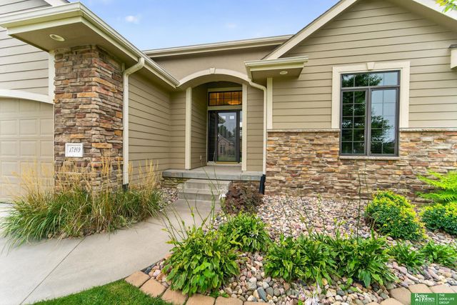 17209 Chutney Drive, Omaha, NE 68136